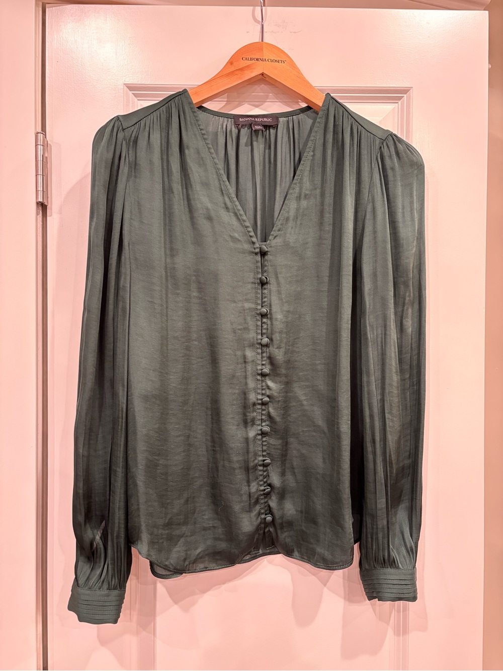 Banana Republic Emerald Green Button-Front V-Neck Blouse